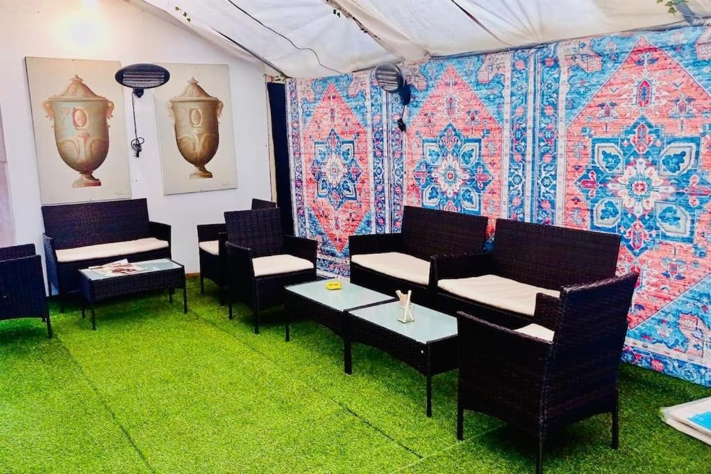 Cozy Studio Opposite Chelsea Stadium Londra Exterior foto